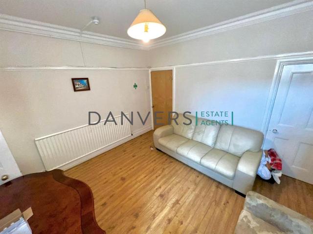 Room for rent in Bede Island, Old Wharf