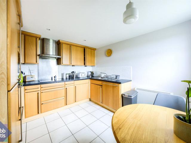 Apartment for rent in Cliff Hill, Green Close