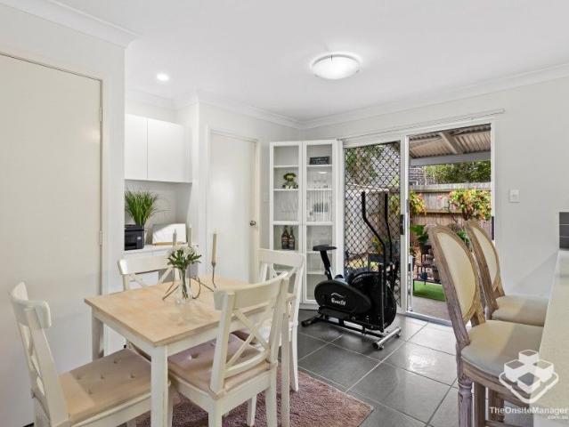 Townhouse for rent in Toombul, Queensland