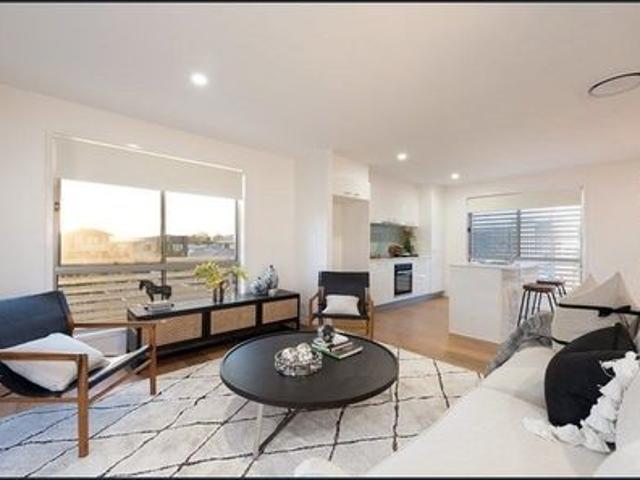 Townhouse for rent in Toombul, Queensland