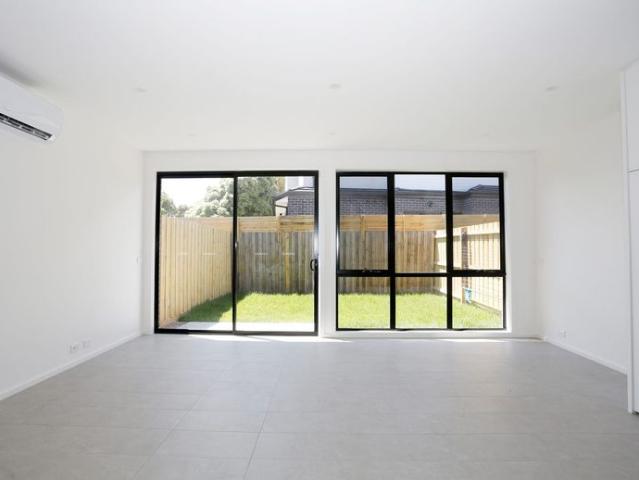 Townhouse for rent in Camerons Creek, Victoria