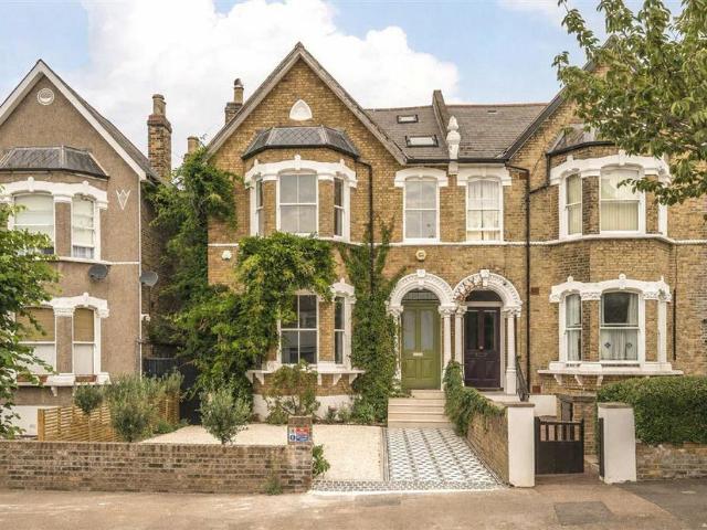 House for rent in London Borough of Lewisham, Greater London