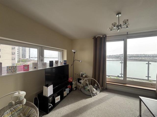 Apartment for rent in Cardiff International Sports Village, Falcon Lodge