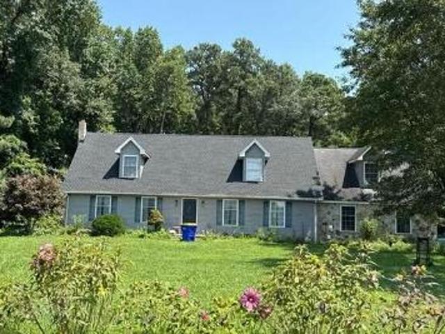 House for sale in Georgetown