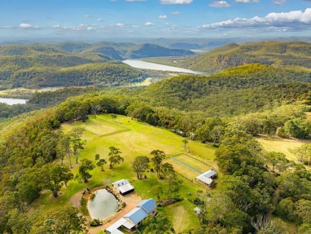 House for sale in Canoelands, New South Wales
