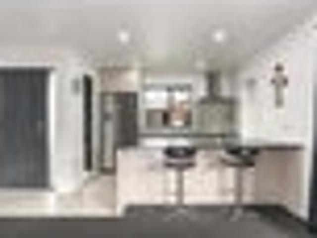 House for sale in Chaslands, Canterbury