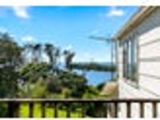 House for sale in Awhitu