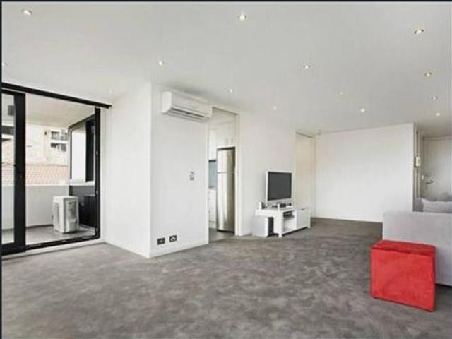 Apartment for rent in St Kilda West, Melbourne