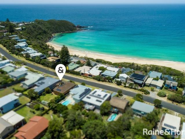 House for sale in Mollymook Beach, New South Wales