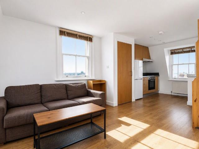 Apartment for rent in London Borough of Camden, Greater London