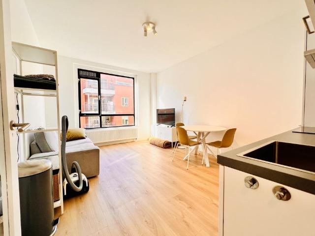 Appartement te huur in Stadsdriehoek, Rotterdam