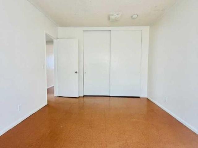 Apartment for rent in Canoga Park, California