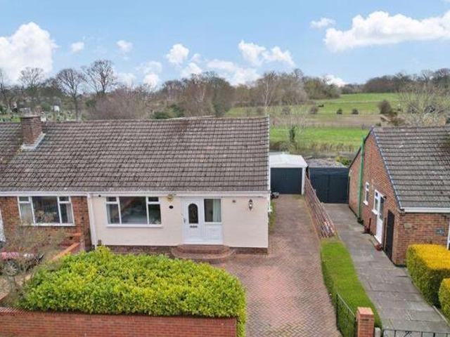 House for sale in Little Neston, West Vale