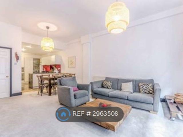 Apartment for rent in St. George in the East, Wapping