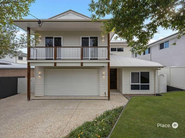 House for sale in Holland Park, Greater Brisbane