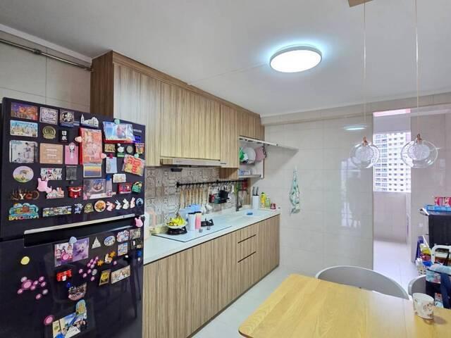 Room for rent in Braddell, Singapore
