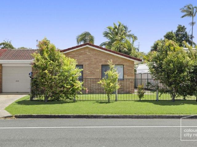 Duplex for sale in Dicky Beach, Sunshine Coast Regional