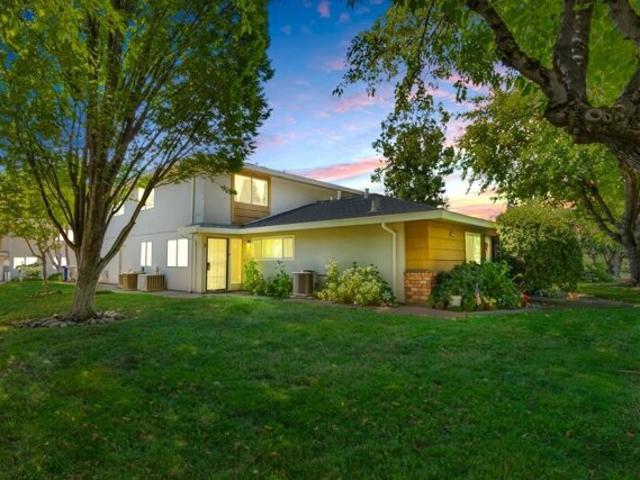 Condo for sale in Carmichael, California