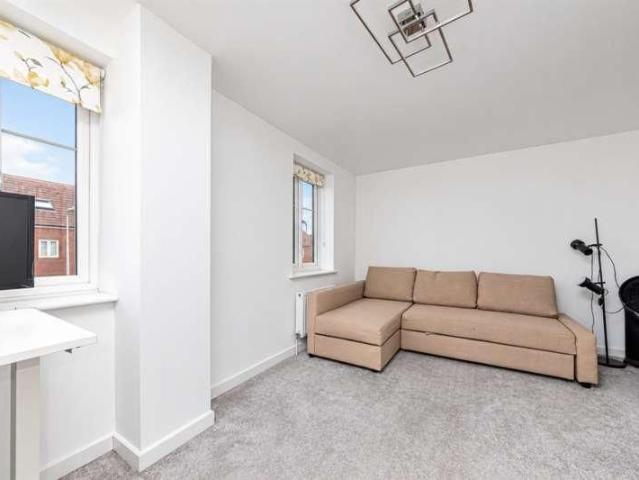 Townhouse for rent in Wokingham