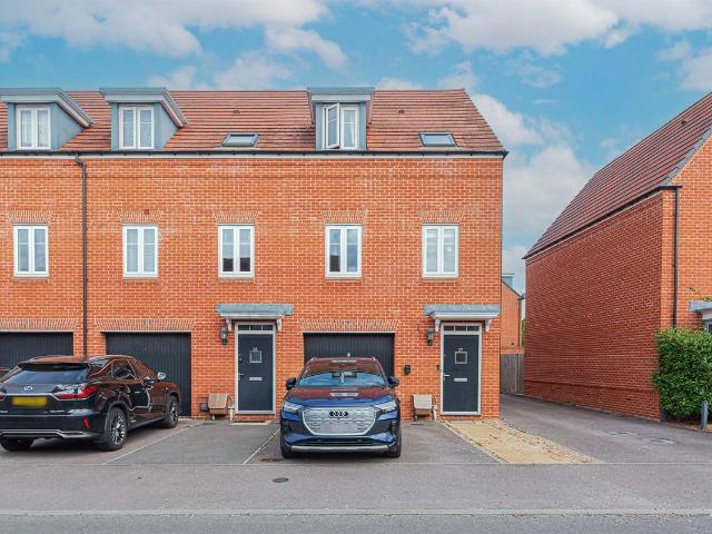 House for rent in Montague Park, Wokingham