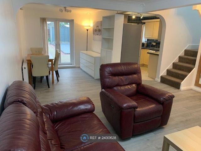 House for rent in Lee Chapel, Essex