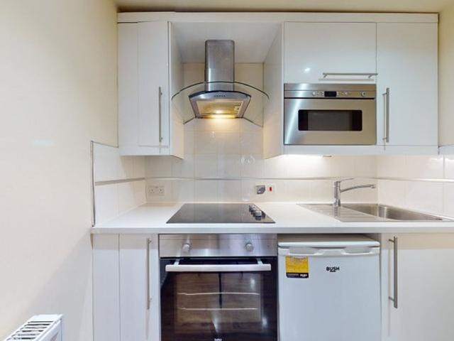 Studio for rent in Cricklewood, Greater London