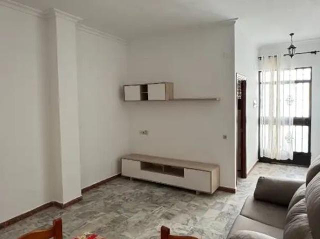Apartamento en alquiler en Brenes, Andalucía