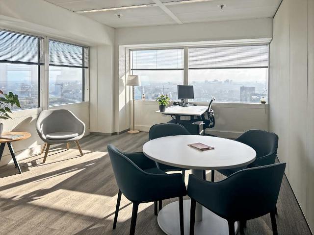 Bedrijfspand te huur in Oost, Amsterdam