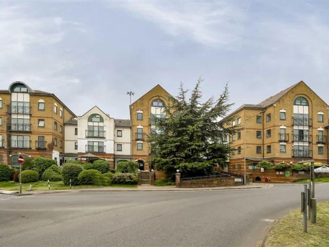 Studio for rent in Brent Cross, Greater London