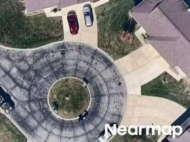 House for sale in Macomb