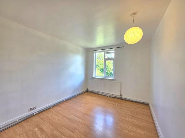 House for rent in Hendon Central, Greater London