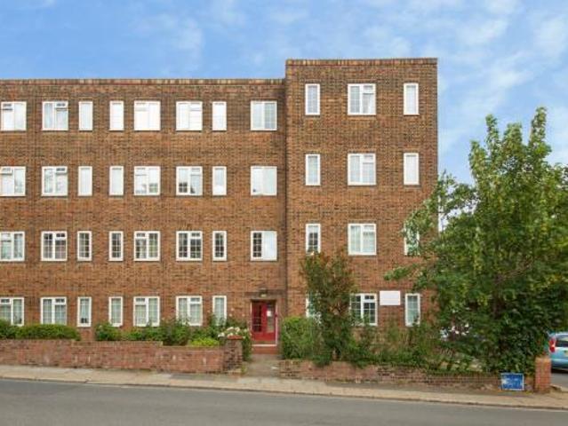 House for rent in Hendon, Greater London