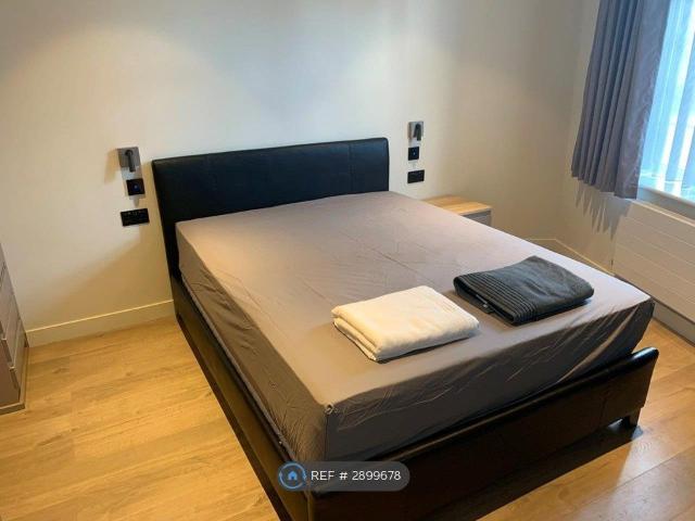 Studio for rent in Hendon, Greater London