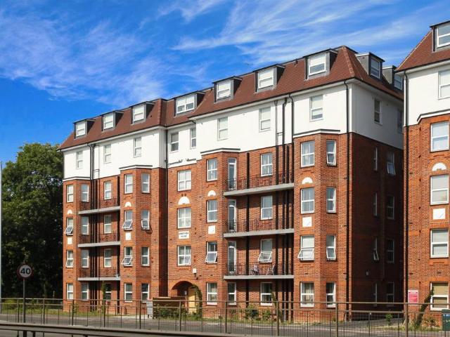 Apartment for rent in Brent Cross, Greater London