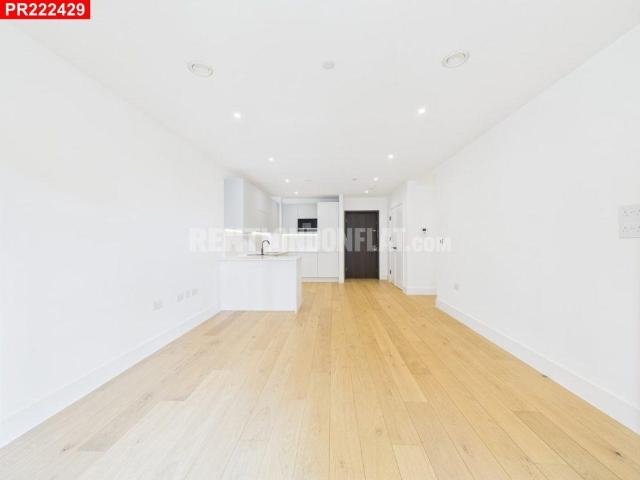 House for rent in London Borough of Hounslow, Strand