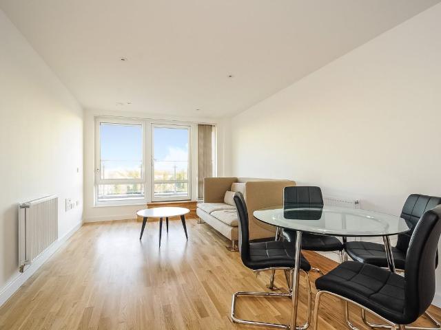 Apartment for rent in London Borough of Hounslow, Greater London