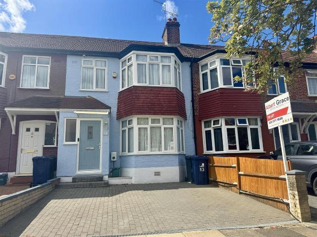 House for rent in London Borough of Ealing, Greater London