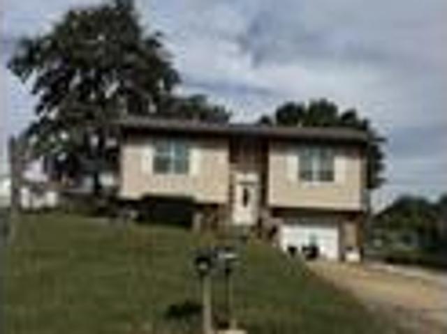 House for sale in Poplar Bluff, Missouri