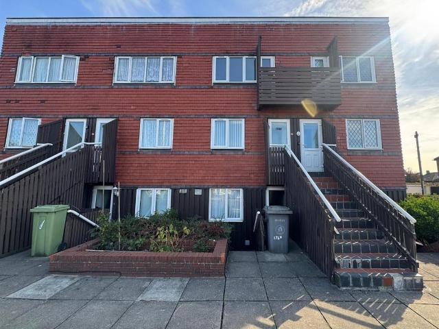 Apartment for rent in Gidea Park, Greater London