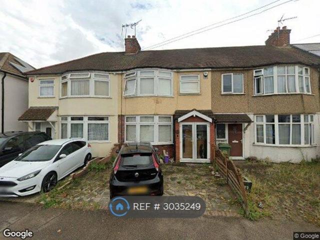 House for rent in Gidea Park, Greater London