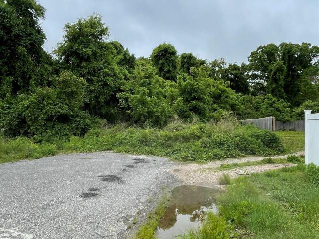 Land for sale in Bohemia, New York