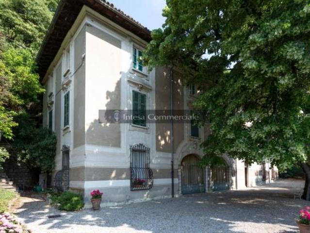 Palazzo in vendita a Zona Centro, Brescia