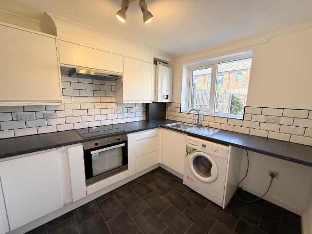 Apartment for rent in Carterhatch, Greater London