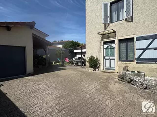 Maison vente à Bourg-en-Bresse, Bressolles