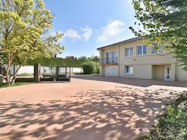 Maison vente à Bourg-en-Bresse, Bressolles