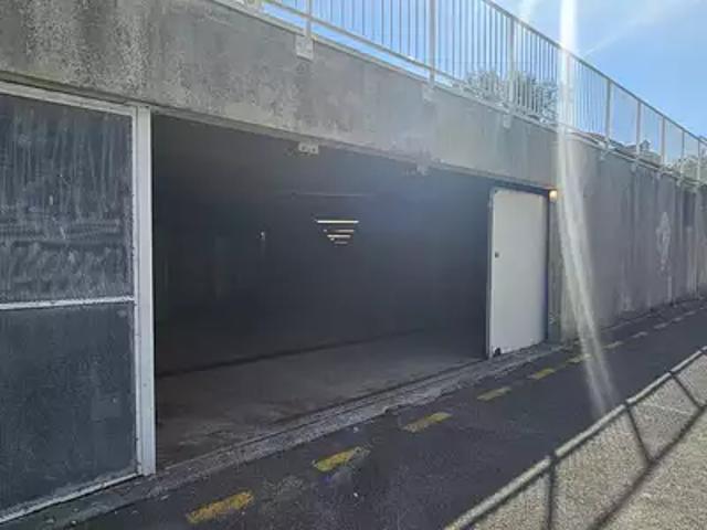Garage vente à Brest, Bretagne