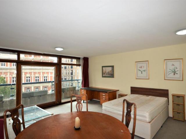 House for rent in Finsbury, Greater London
