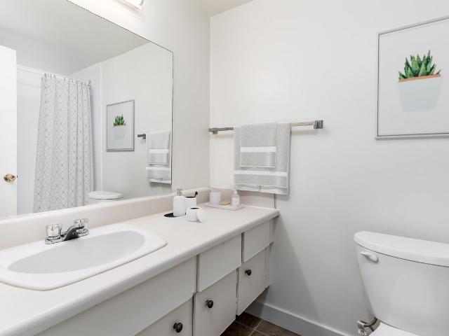 Apartment for rent in Wedgewood, Alberta