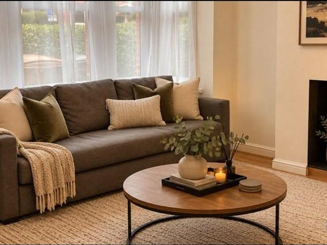 Apartment for rent in Chapel End, Greater London