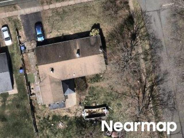 House for sale in East Hartford